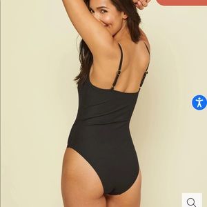 Andie “Amalfi” Ribbed Swimsuit Black
